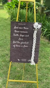 [SG] Gold Metal Easel Stand Display Stand Tabletop Sign Holder Wedding Sign Stand Photo Display