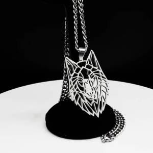 2026 Fashion Wolf Animal Stainless Steel Necklace for Women/Men Silver Color Pendant Necklace Jewelry Pendentif Homme ZZZXH343
