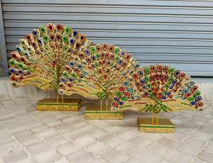 มี 3 ขนาด นกยูง รำแพน นกยูงต้นกฐิน ต้นผ้าป่า