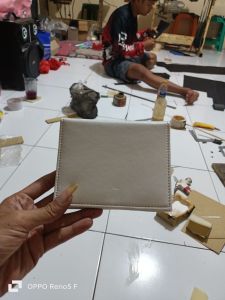 Dompet Mini Ayla Wanita Lipat Selempang Tali