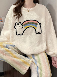 ชุดนอนผ้าฟลานเนลขนปะการังหนาสำหรับผู้หญิงในฤดูหนาว ชุดนอนแขนยาวปักลายการ์ตูนน่ารัก เสื้อผ้าสำหรับใส่อยู่บ้าน ชุดนอนผ้าขนแกะสำหรับผู้หญิง