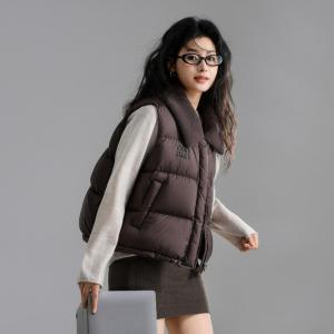 Unique Womens Lamb Collar down Cotton Vest Autumn Winter Fashion Small Audience Design Commute Style Short Length Zipper Closure