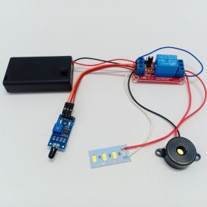 Bộ mạch báo cháy và bật đèn chiếu sáng bằng cảm biến ngọn lửa thi sáng tạo KHKT