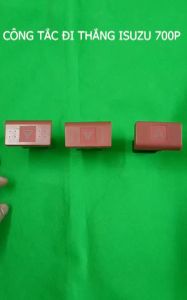 CÔNG TẮC ĐI THẲNG (BÁO NGUY) XE TẢI ISUZU 3.5 T 5.2 T NQR NMR NLR  NPR NQR  FRR  FVR  FVM