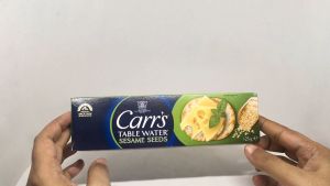 cracker biscuit Sesame Seeds 125g.แครกเกอร์ ผสมเมล็ดงา แครกเกอร์เปล่า แผ่นกลม ขนาด 125กรัม