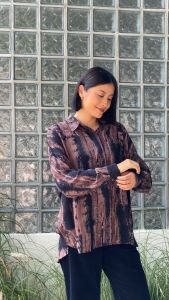 Ixora Rae Oversized Shirt - Kemeja Wanita Oversize Lengan Panjang