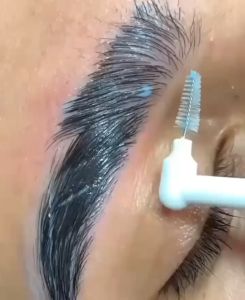 L-Shaped Brow Comb / Brow Brush / Kuas Maskara