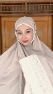 Mukena Katun Mikro Premium – Adem Ringan & Simpel Elegan | Nyaman Seharian & Travel Friendly