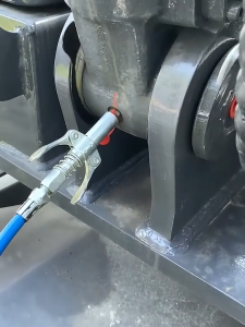 Coupler Grease Gun Quick Release Sistem Kunci Ganda yang Aman Praktis Baja Kuat Tahan Karat