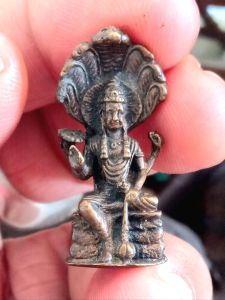 รูปหล่อเก่าพระนารายณ์เนื้อทองผสม