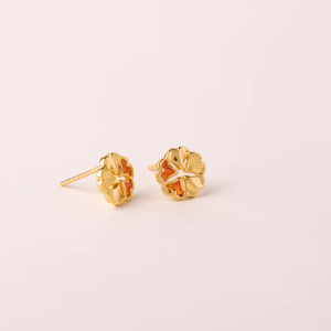 CHOW SANG SANG 周生生 999 24K Solid Gold Dainty Ginkgo Leaf Lucky Stud Earrings for Women 95571E