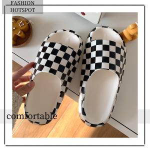 QDshop น้องใหม่ รองเท้าแฟชั่น รองเท้าแตะ รองเท้าสวมลำลอง ลายตาราง ลายการ์ตูน ผู้เลือกสามารถเลือกตำเลยแม่🧩