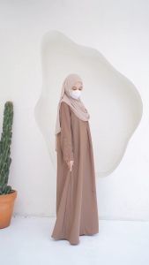 IRNANDA Azzura Gamis Dress Polos Wanita Dewasa Remaja Premium Simple Busui Wudhu Friendly Adem Lembut Bahan High Twist Premium Size M dan L Daily Dress Home Dress