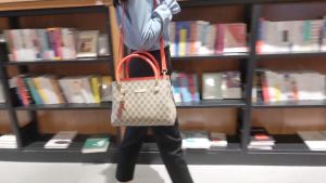 กระเป๋าถือสไตล์ใหม่กระเป๋าสะพายไหล่ย้อนยุคยุโรปและอเมริกากระเป๋าโท้ทแฟชั่น