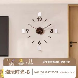 นาฬิกาตั้งโต๊ะแบบติดผนัง Labubu Bubble Monster ที่จัดเก็บของเล่น DIY แบบแสดงตัวละคร นาฬิกาแบบเงียบสร้างสรรค์ สำหรับห้องนั่งเล่น