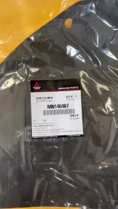 พลาสติกบังฝุ่น สําหรับไทรทัน ปาเจโร่ Mitsubishi มิตซู แท้ เบิกศูนย์