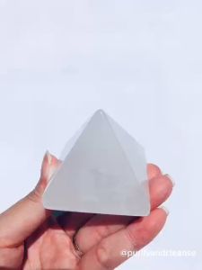 Kim tự tháp thạch anh trắng phong thủy trang trí nhà cửa Pyramid white quartz 5cm healing crystals reiki chakra decor - Purify & Cleanse
