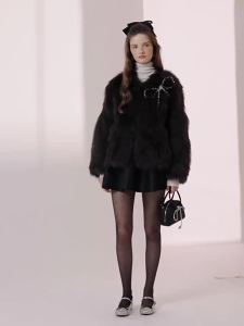 AIVEI | Winter New Style Fur Coat with Imported Fox Fur and Rhinestones