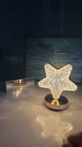 Đèn Ngủ Trang Trí Phòng Sang Trọng. Đèn Ngủ Sạc Pin Điều Chỉnh Sáng Đèn Pha Lê Trang Trí Hình Ngồi Sao