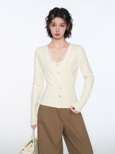 KBVVR | Faux Layered Long-sleeved Knitwear white V-neck