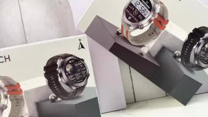 2026 New GPS Track Smart Watch Men AMOLED HD Screen Outdoor Sports Fitness Heart Rate IP68 Waterproof Bluetooth Call Smart Watch