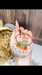 Vòng tay đá phong thuỷ ngũ điếu mix với charm cỏ 4 lá bọc bạc cao cấp ST0340