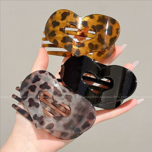 Flat Hair Clips Fashion Heart Hair Claw for Women Girls Comfortable Leopard Curved Flat Clips Acrylic Hair Accessories