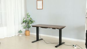 OFFICEBUS Bàn điện 140cm có thể điều chỉnh độ cao Bàn máy tính bàn trò chơi Electric adjustable height table.