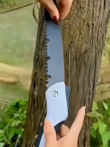 SK5 Steel Compact Garden Folding Hand Saw with Teflon Coating and SK5 Double Rowed Tooth for Woodworking and Landscaping 30MM