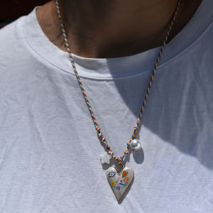 สร้อยคอจี้รูปหัวใจเชือกถักทำมือ สร้อยคอแฟชั่นสำหรับเสื้อสเวตเตอร์ สร้อยคอไข่มุกดาวแบบซ้อนได้สำหรับผู้หญิง เครื่องประดับดีไซน์ใหม่