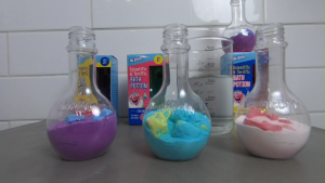 นำเข้า 🇺🇸 🫧 เปลี่ยนอ่างอาบน้ำให้กลายเป็นห้องทดลองสุดมันส์กับ Mr. Bubble Scientific & Terrific Bath Potion ราคา 390 บาท