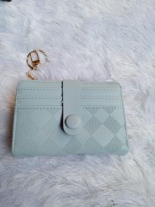 dompet kecil lipat dua kartu motif