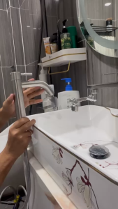 Vòi Rửa Mặt Vòi Lạnh chất liệu inox 304 vòi sáng đẹp