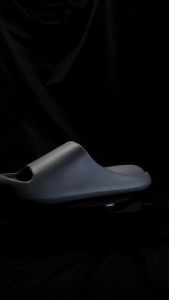Sandal Slop HUGO Slide: Pilihan Terbaik untuk Sandal Luar Ruang Wanita