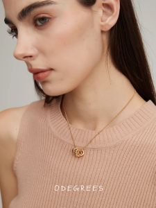 French Vintage Luxury Simple Circle Pendant Necklace Women Versatile High End Clavicle Chain Fashion Jewelry Accessory