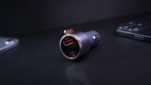 Mcdodo Car Charger PD 75W Fast Charging Dual-Port USB-C and USB-A with Digital Display CC-3690