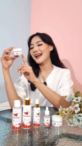 FALCHION DAY CREAM 10g KRIM PAGI PELEMBAP MUKA