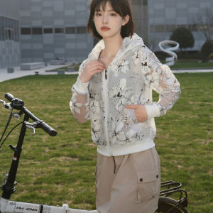 เสื้อแจ็คเก็ตเบสบอลผู้หญิงทรงหลวมสไตล์ลำลองฤดูร้อน ผ้าชีฟองบาง แขนยาว ปกป้องแสงแดด แขนยาว ปกป้องแสงแดด