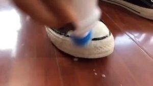 White Shoe Cleaning / Brightening and Yellowing Maintenance of Sport Shoe 100ml 小白洗鞋神器清洗剂白鞋免洗清洁去黄增白擦鞋刷鞋一擦白专用洗白