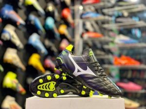 รองเท้าสตั๊ด ราคาถูกงานสวยรับประกันตรงปกแท้ 100% ใส่ไม่พอดีเปลี่ยนไซส์ได้มีของแถม