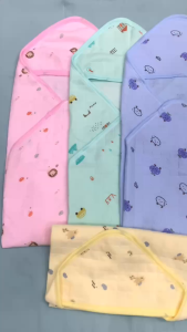 Khăn choàng ủ có nón  bé sơ sinh chất Xô muslin siêu mềm mại an toàn dùng cho bé - khăn quấn ủ em bé