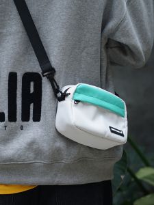 Original New Waterproof Crossbody Bag Compact Single Shoulder Phone Bag for Men Women Lightweight Mini Bag Popular in Summer