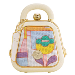 MAOWANGMIAOBO | Portable Mini Bluetooth Speaker Coco Music Bag Gift for Women Recording Feature Cat King Marvelous Broadcast Wireless Sound Box