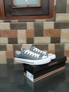 SEPATU SNEAKERS PRIA TERBARU/SEPATU BERBAU KANVAS PRIA/SEPATU PRIA TERLARIS 2022/SEPATU SEKOLAH PRIA