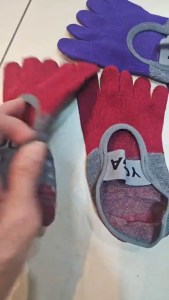 BestGila MALAYSIA 1Pair Anti-Skid Silicone Base Five Finger Toe Socks Pilate Socks Zumba Exercise Yoga Socks Stokin Yoga 防滑袜