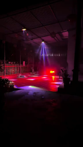 Đèn Moving 8 Cánh Pro 28 Mắt Có Điều Khiển Từ Xa Cảm Biến Theo Nhạc Phù Hợp Sân Khấu Phòng Karaoke Bar Lounge