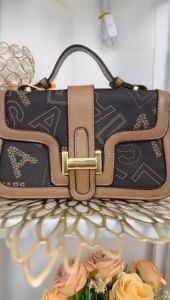 Tas Selempang Wanita J-37052 (Ada Paperbag + Serti)