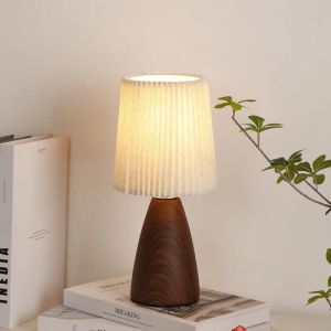 Retro LED Table Lamp Bedroom Fabric Pleated USB Plug In Study For Home Room Decor Desktop Ambiance Bedrooms LED Bedside Lamps