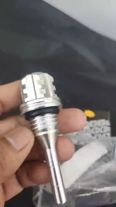 1Pcs Motorcycle Engine Oil Dipstick CNC Aluminum Alloy Style Hexagon Plum Blossom Oil Dipstick Motorcycle Accessories