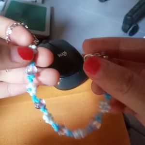 Gelang Bunga dan Mutiara